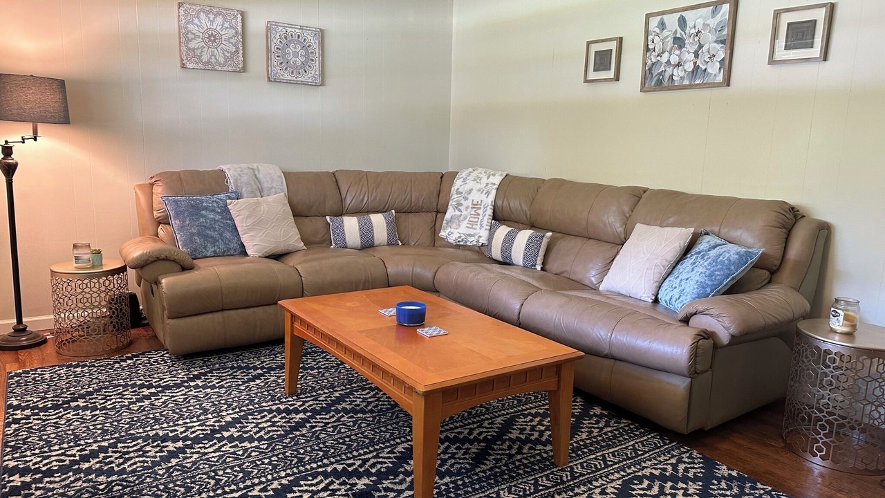Photo of Livingroom in Hartwell
