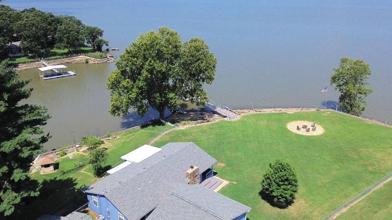Photo of Outdoor in Grove