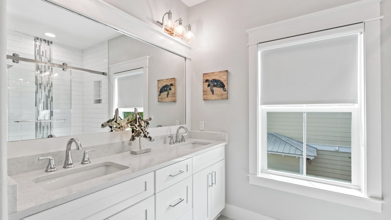 Photo of Bathroom in Village of Sugar Beach
