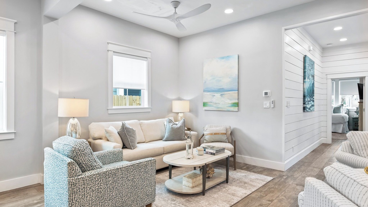 Photo of Livingroom in Village of Sugar Beach