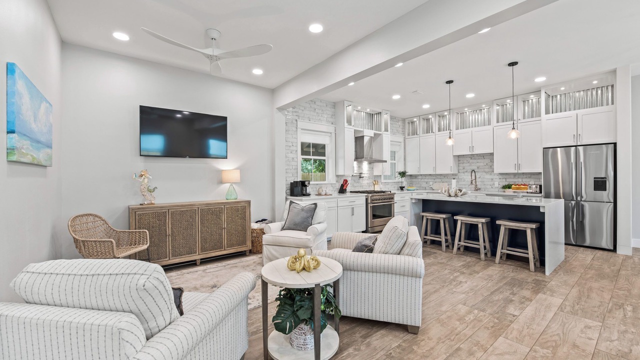 Photo of Livingroom in Village of Sugar Beach