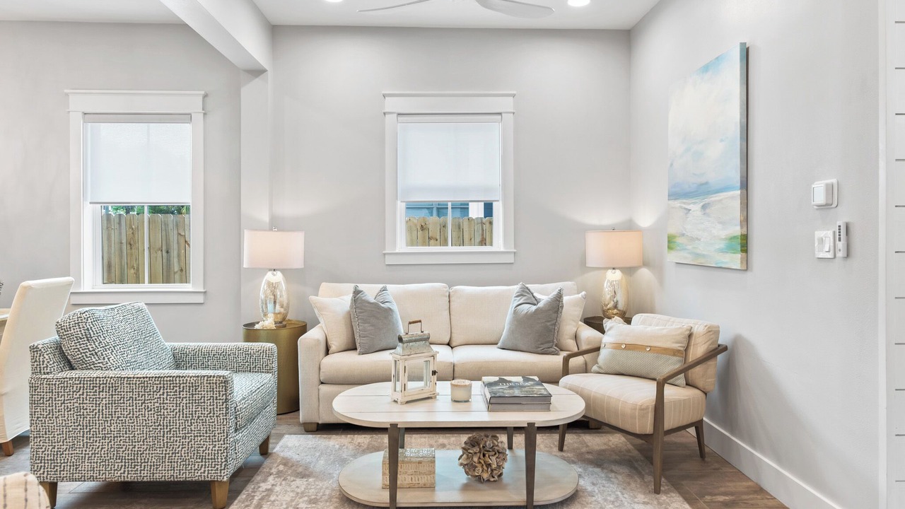 Photo of Livingroom in Village of Sugar Beach