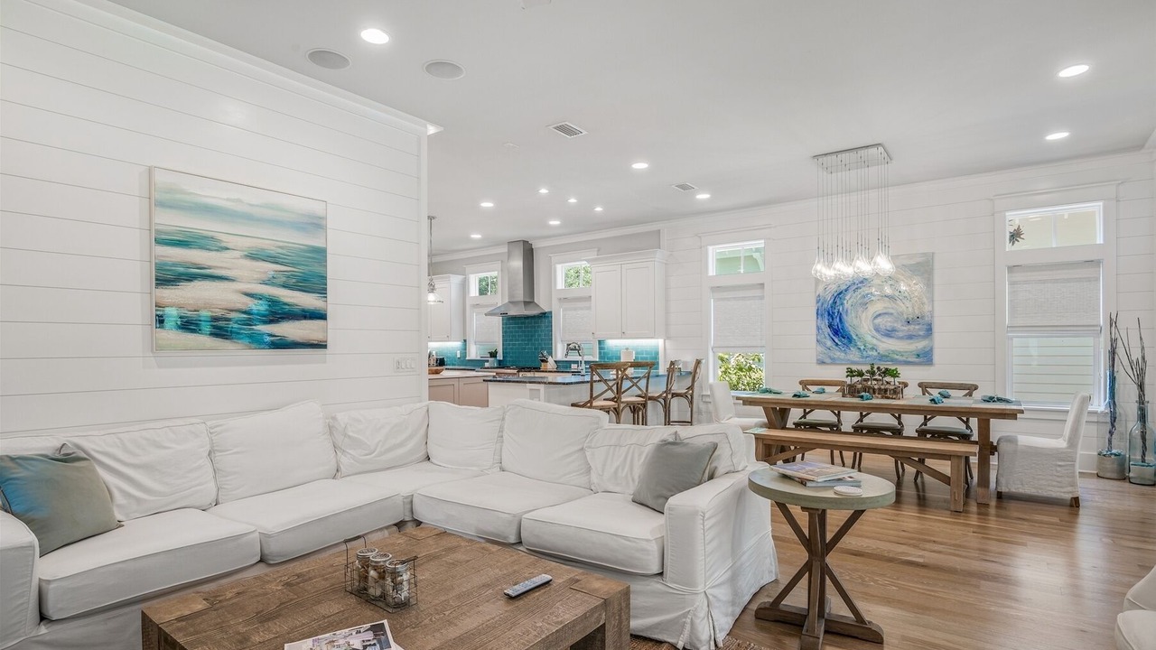 Photo of Livingroom in WaterSound West Beach