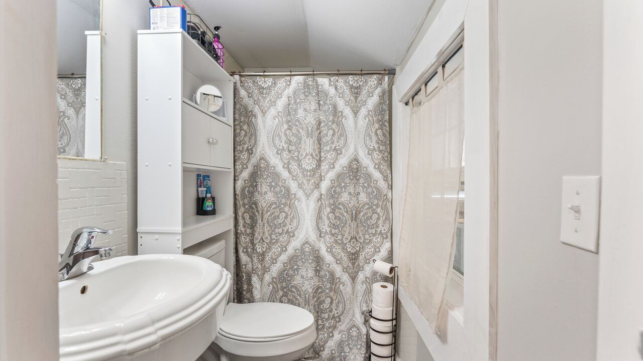 Photo of Bathroom in Old Town Fredericksburg