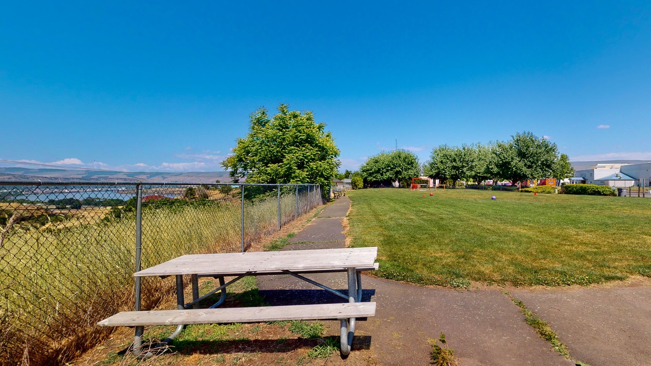 Photo of Patio Balcony in The Dalles