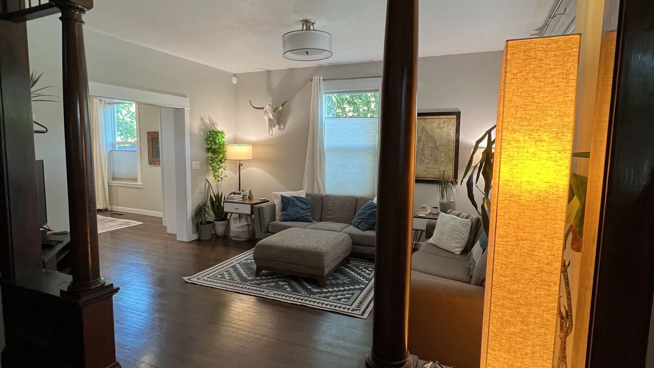Photo of Livingroom in Hilltop