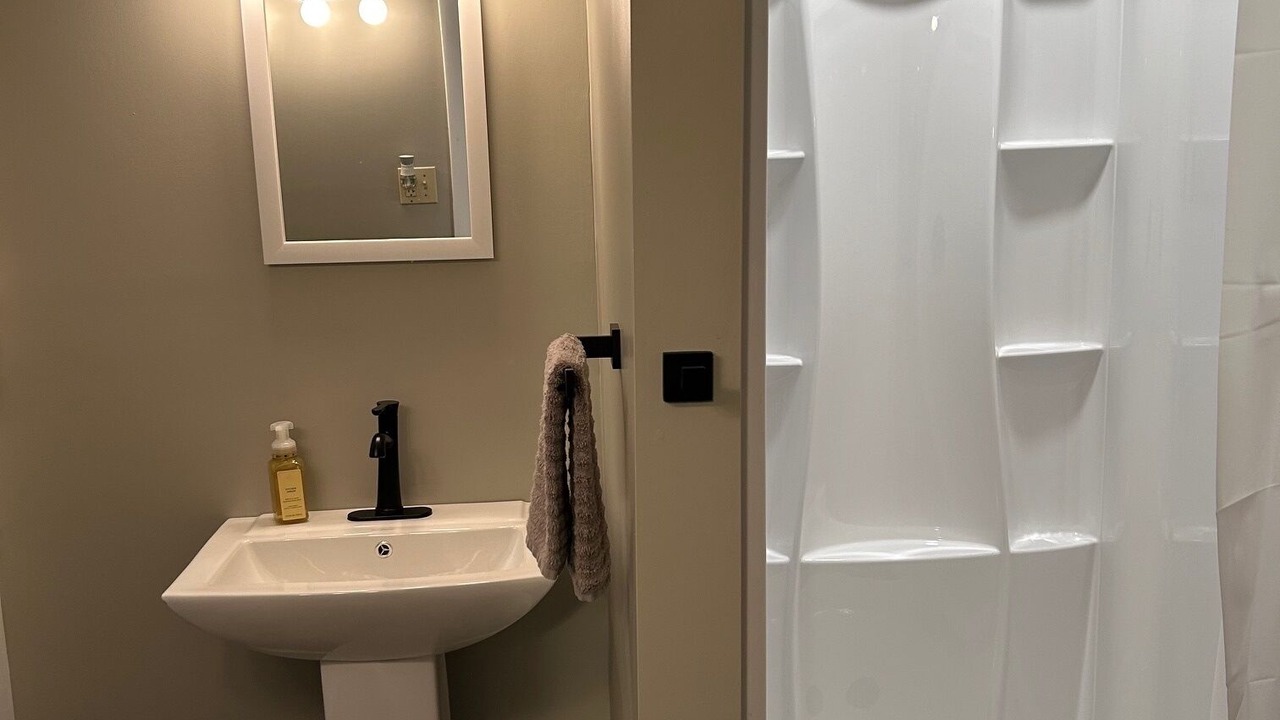 Photo of Bathroom in Palmyra