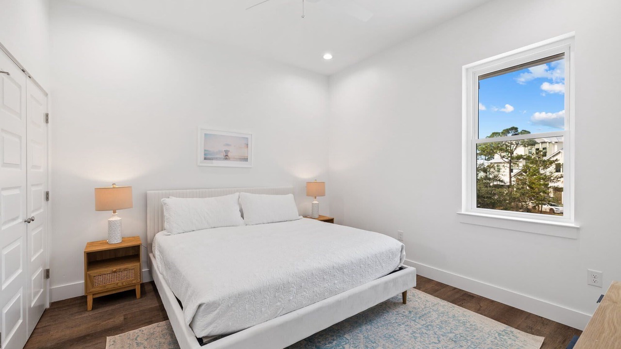 Photo of Bedroom in Seagrove Beach