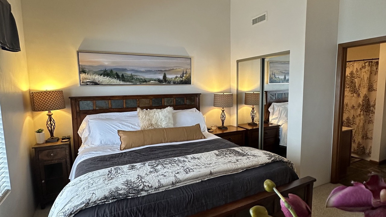 Photo of Bedroom in Champion