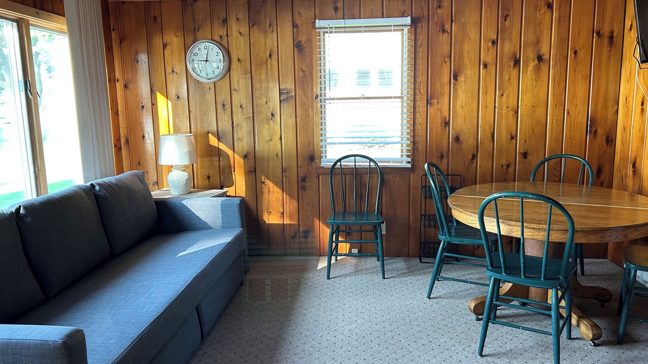 Photo of Livingroom in Holcombe