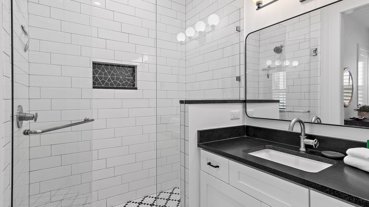 Photo of Bathroom in Lakeside at Blue Mountain Beach
