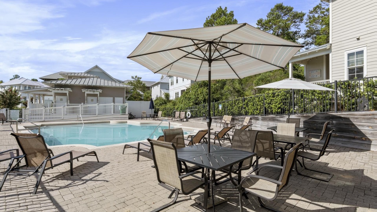 Photo of Outdoor in Lakeside at Blue Mountain Beach