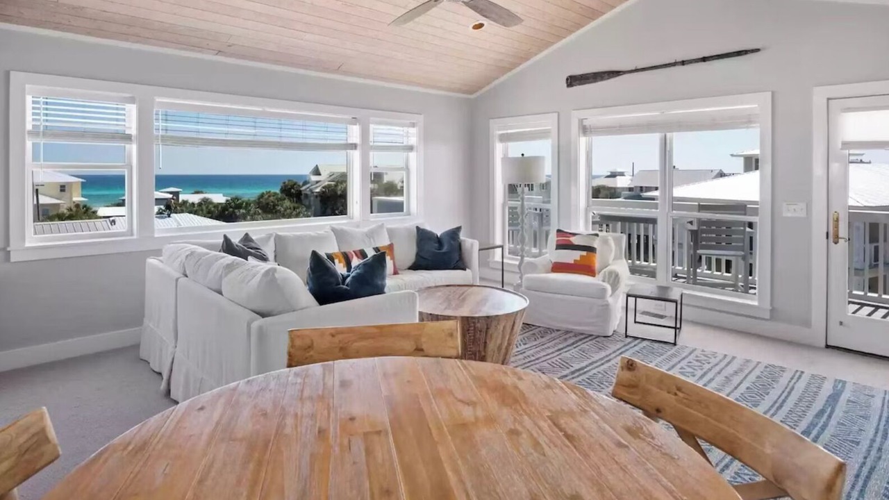 Photo of Livingroom in Grayton Beach