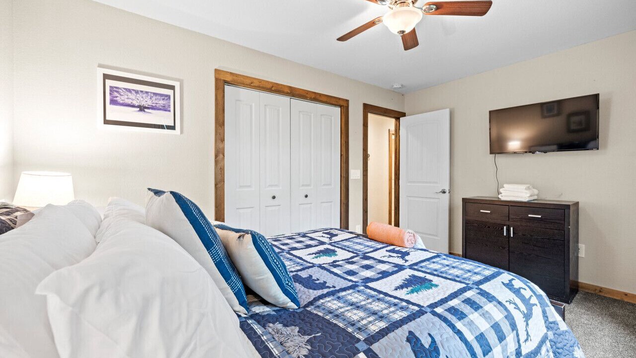 Photo of Bedroom in Waynesville