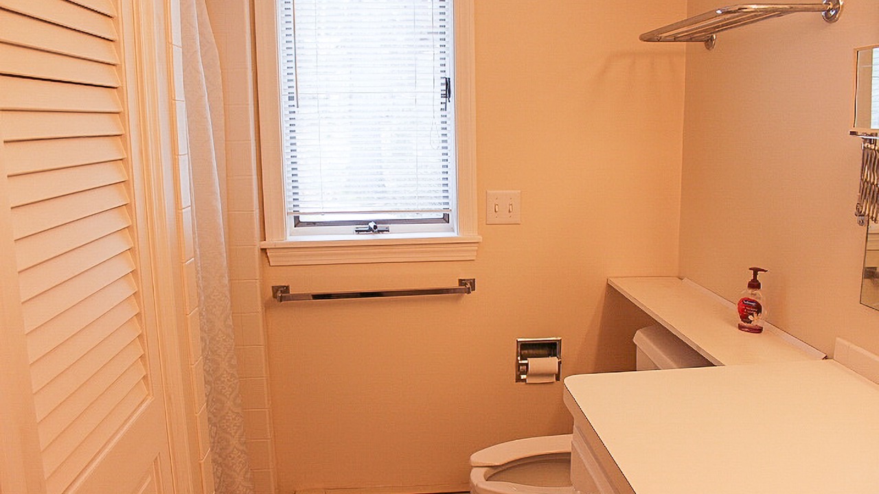 Photo of Bathroom in Alton
