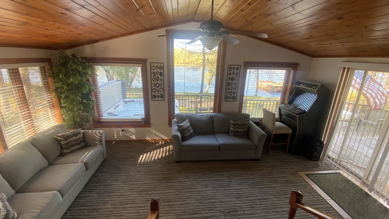 Photo of Livingroom in Poynette