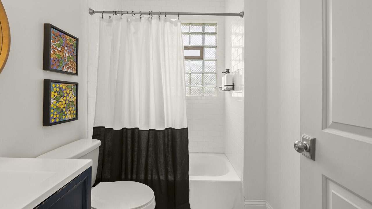 Photo of Bathroom in Roselawn Finance