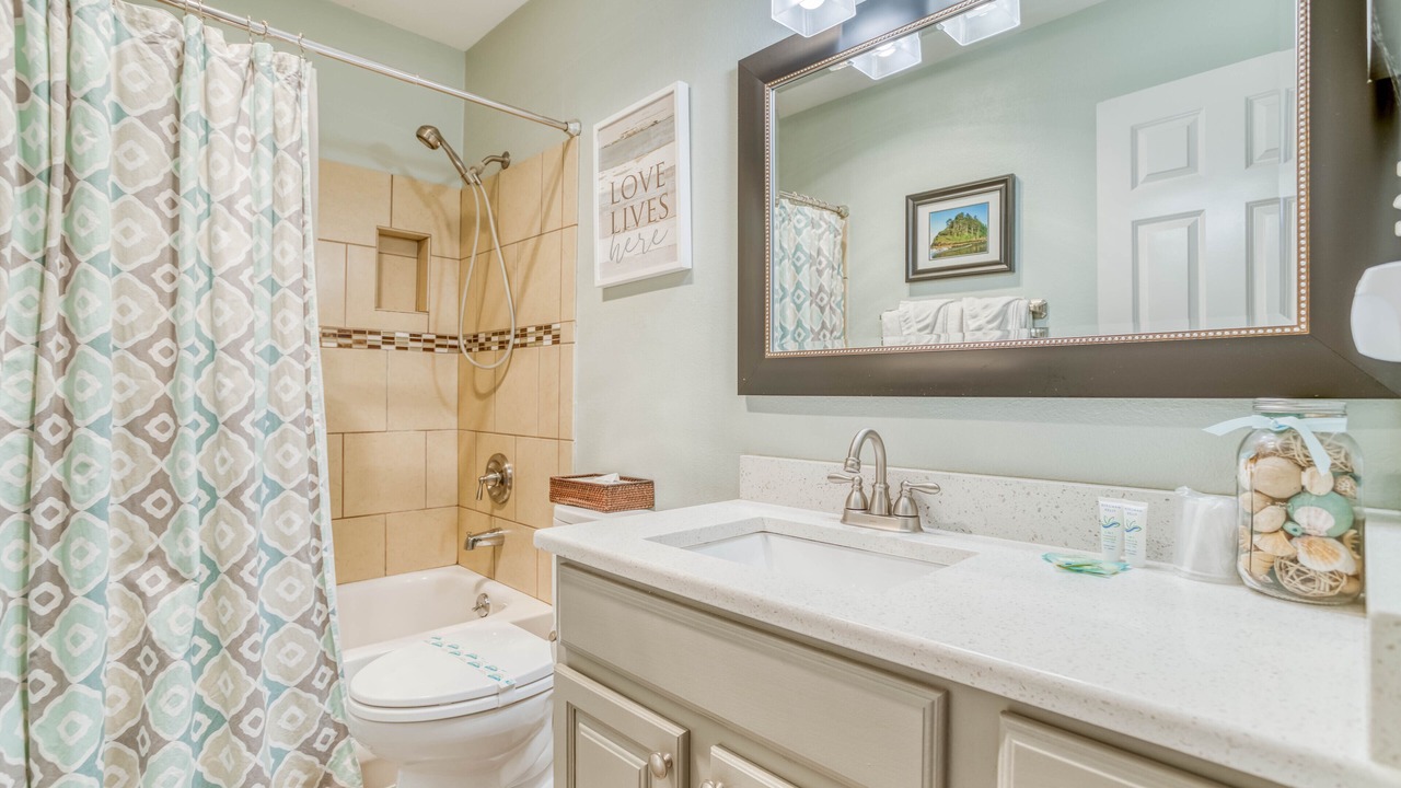 Photo of Bathroom in Neskowin