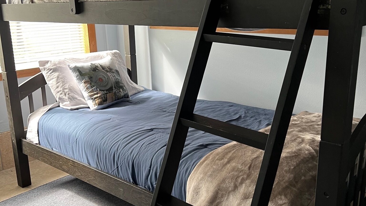Photo of Bedroom in Rockaway Beach