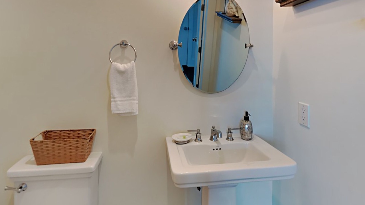 Photo of Bathroom in Greenway Park