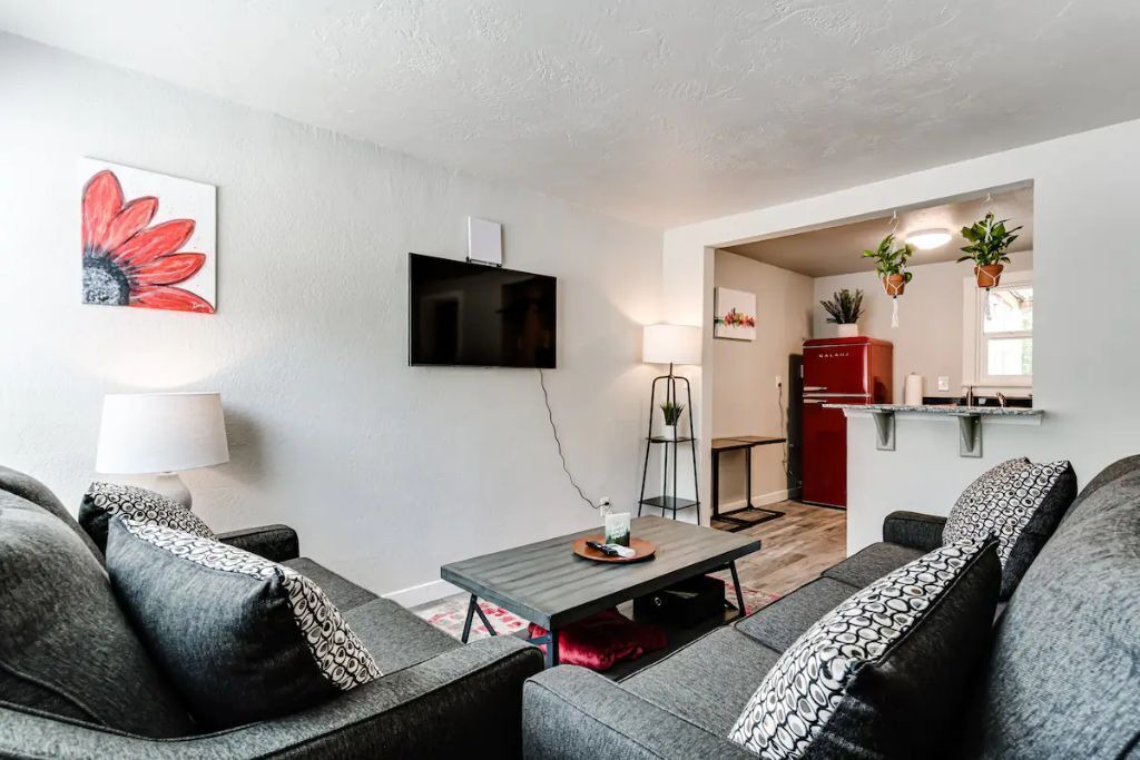 Photo of Livingroom in Eugene