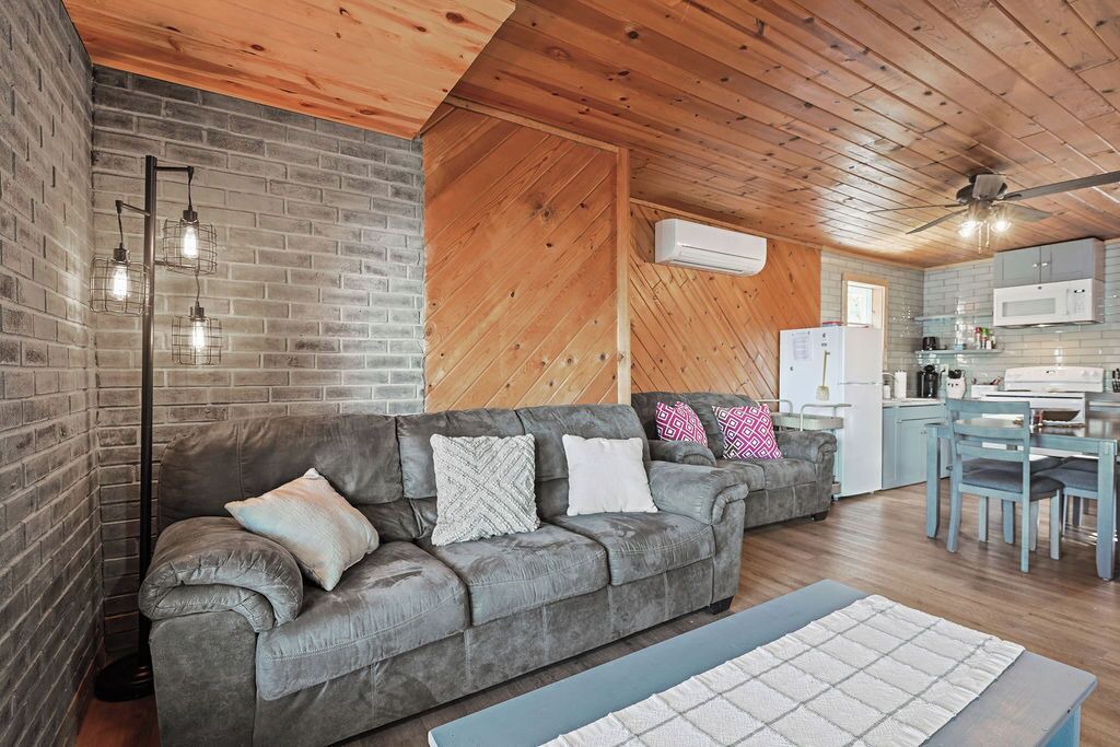 Photo of Livingroom in Pickerel