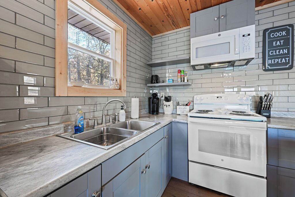 Photo of Kitchen in Pickerel