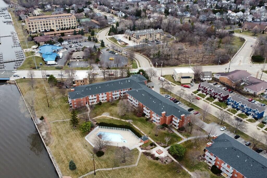 Photo of Others in Oshkosh