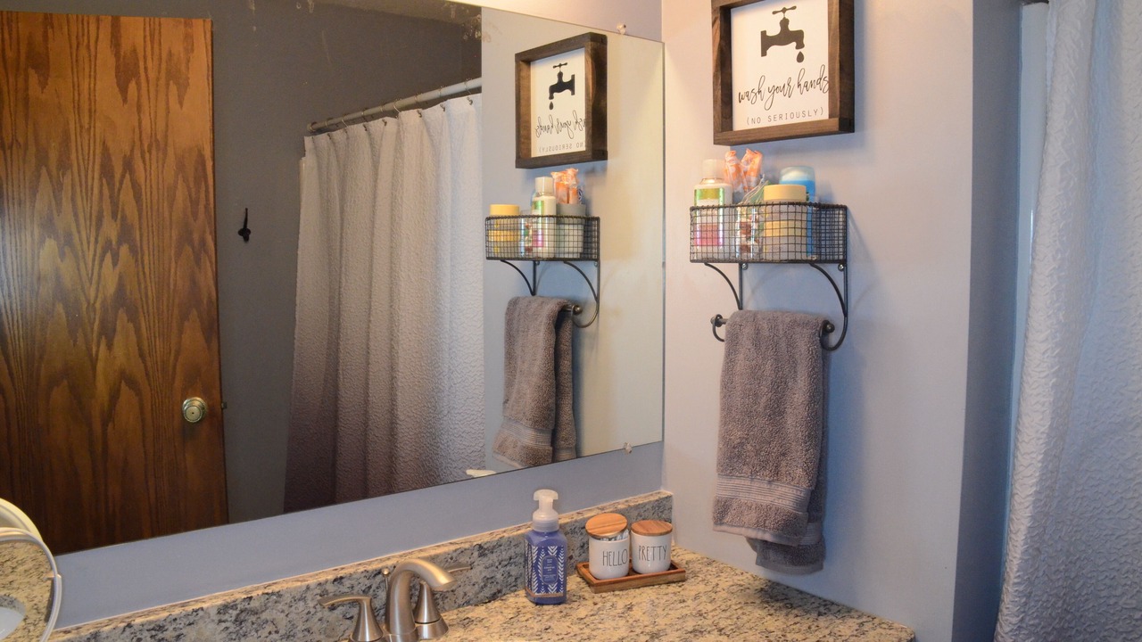 Photo of Bathroom in Luck