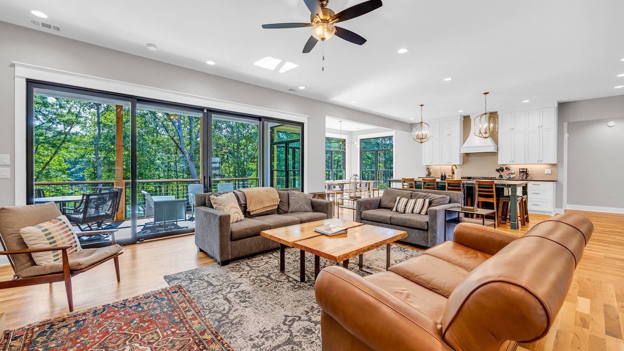 Photo of Livingroom in Hartwell