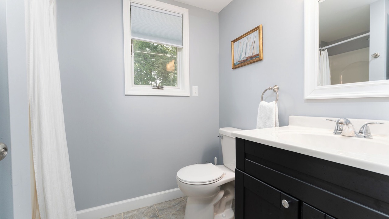 Photo of Bathroom in Gregory