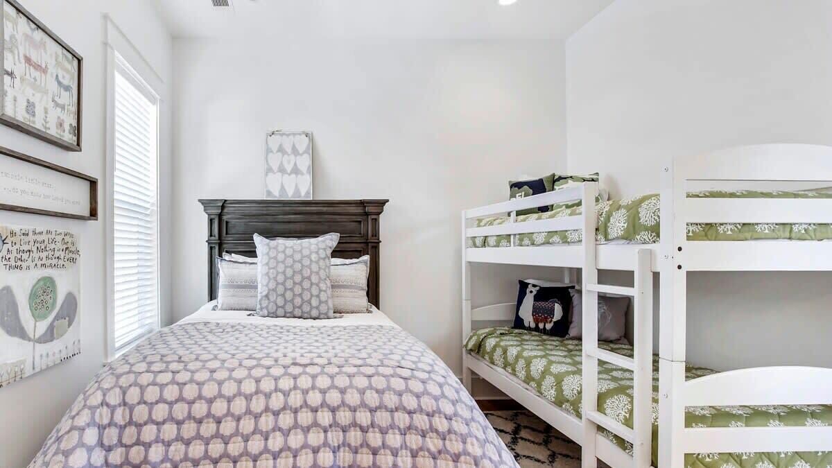 Photo of Bedroom in Greenway Park