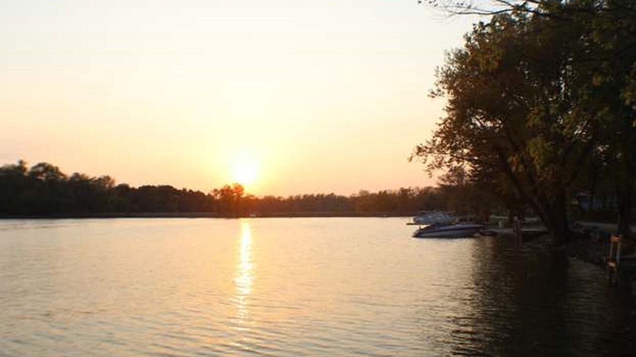 Photo of Others in Lake Catherine
