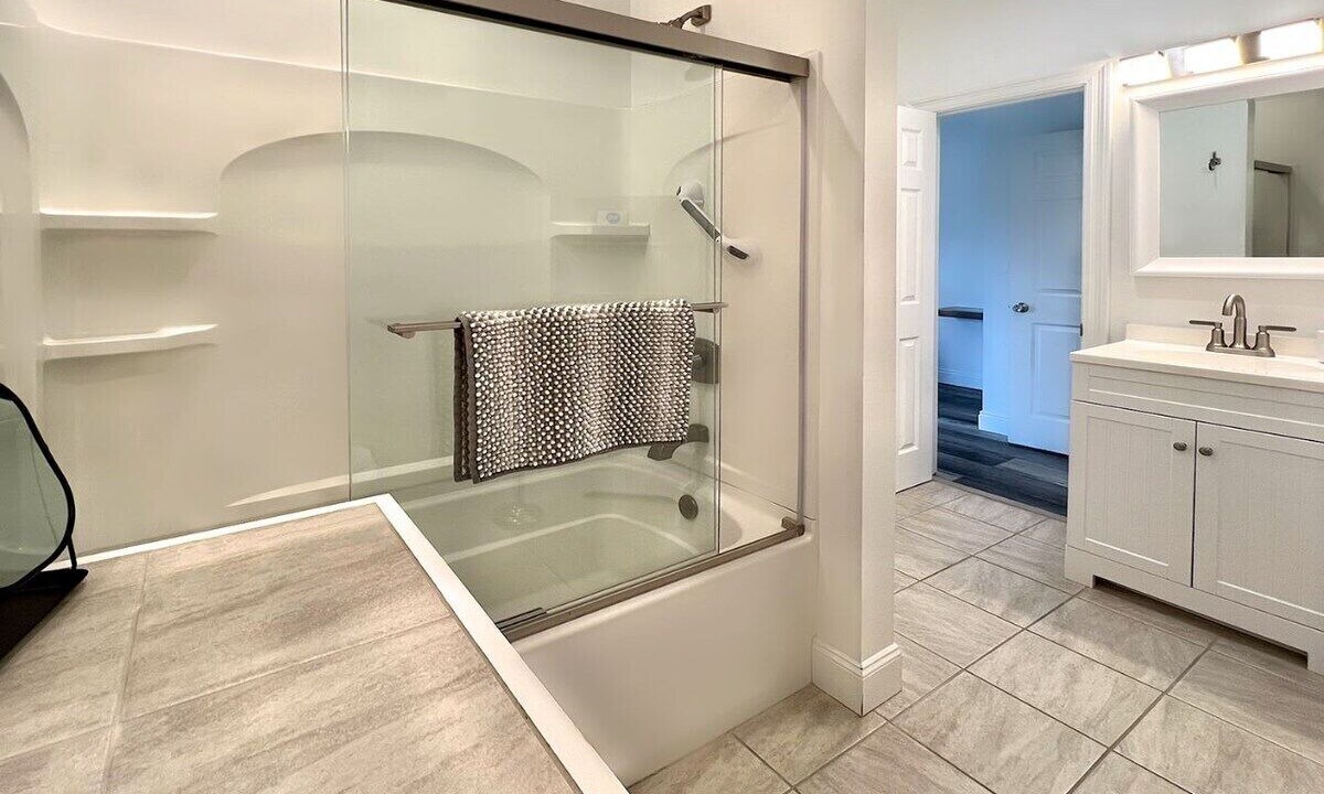 Photo of Bathroom in Chivas Bluff