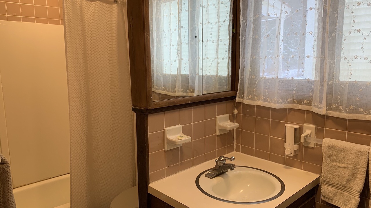 Photo of Bathroom in Rockingham