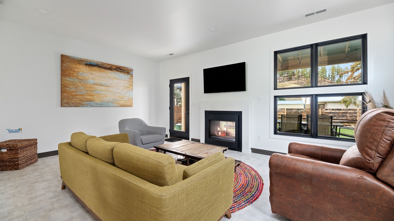 Photo of Livingroom in Hill City