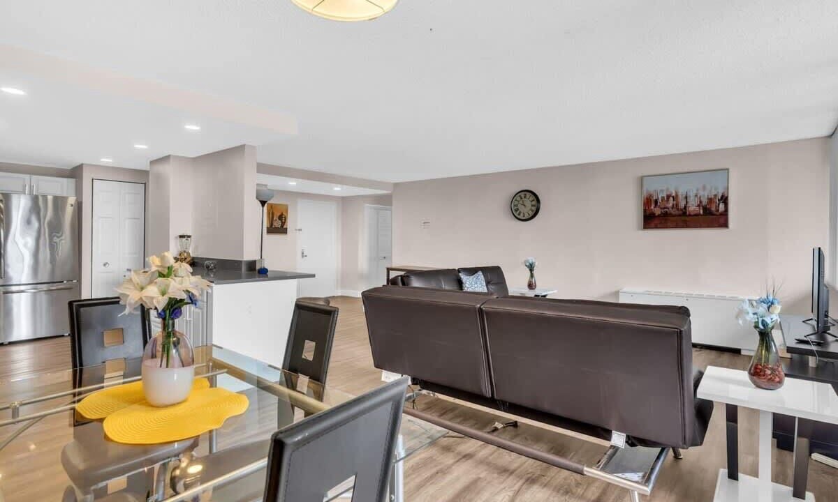 Photo of Livingroom in Crystal City