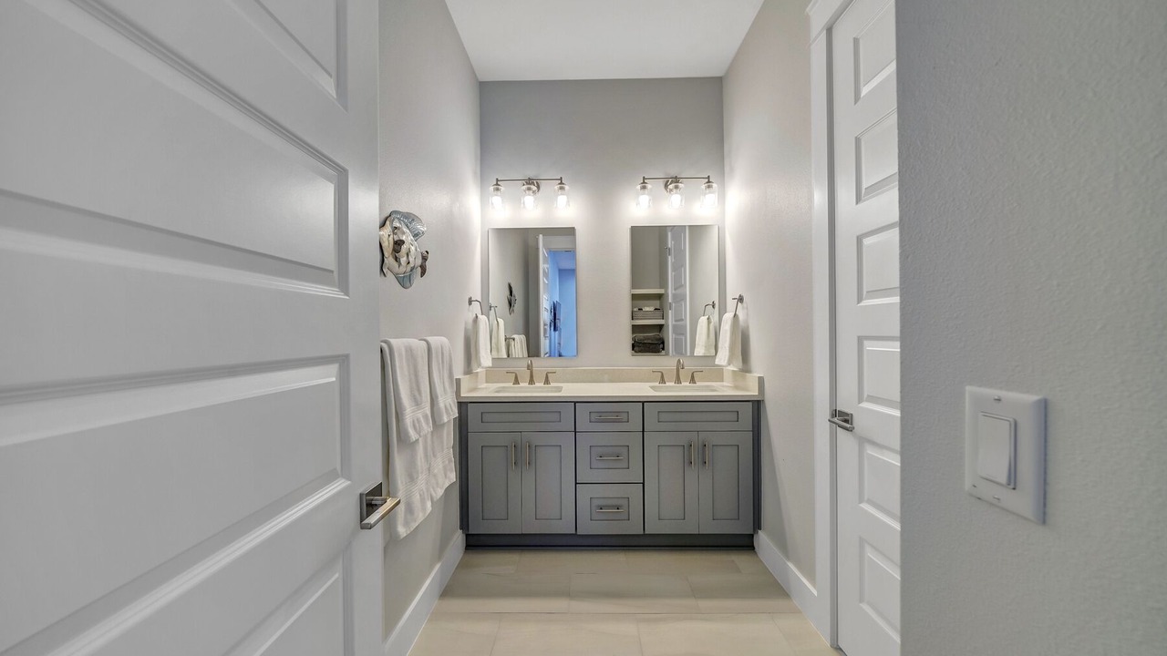 Photo of Bathroom in Lakeside at Blue Mountain Beach