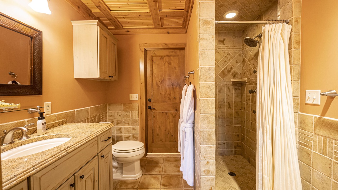Photo of Bathroom in Lakeland
