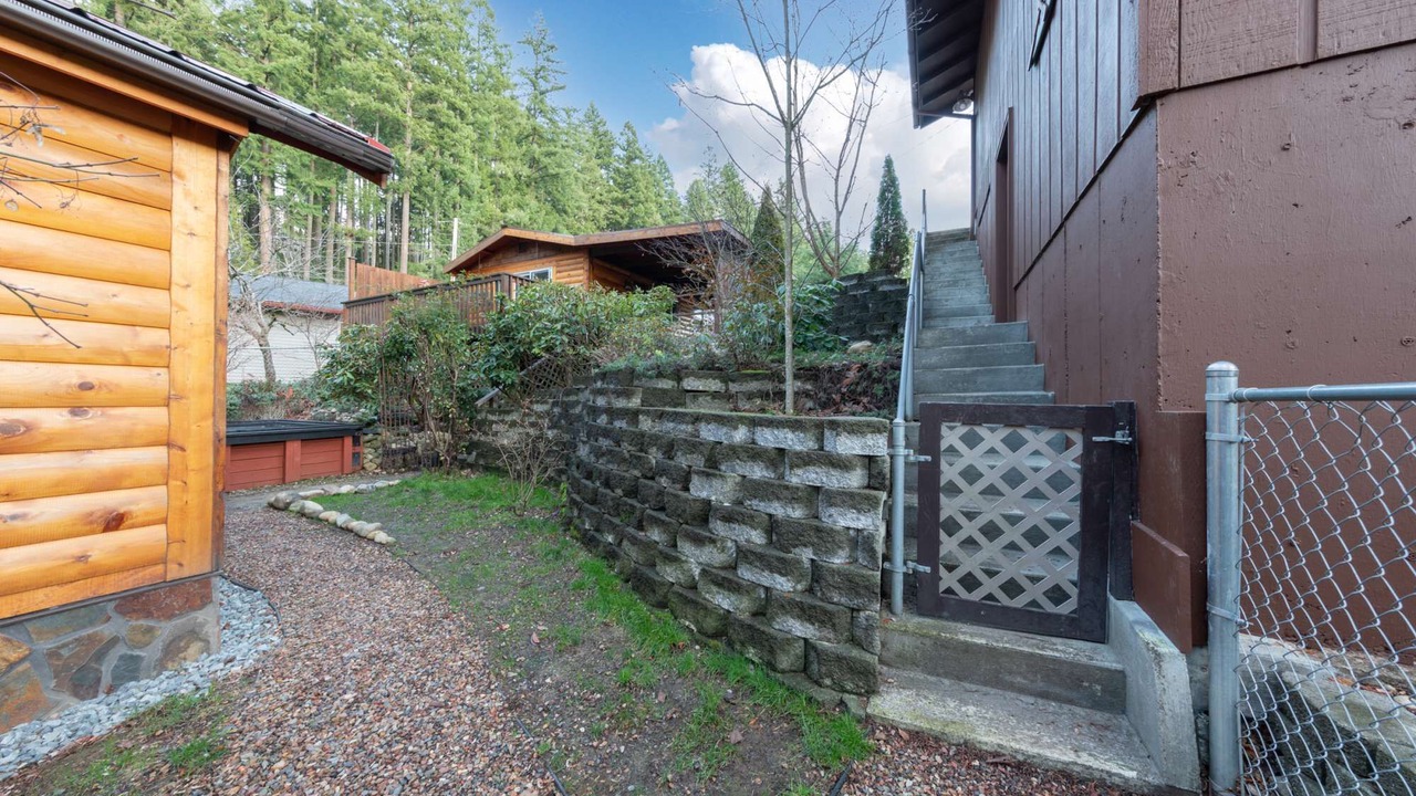 Photo of Outdoor in Maple Valley