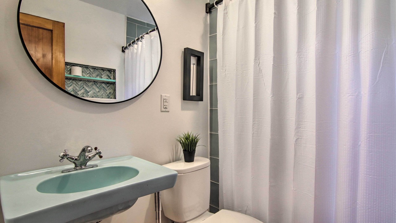 Photo of Bathroom in Harborton