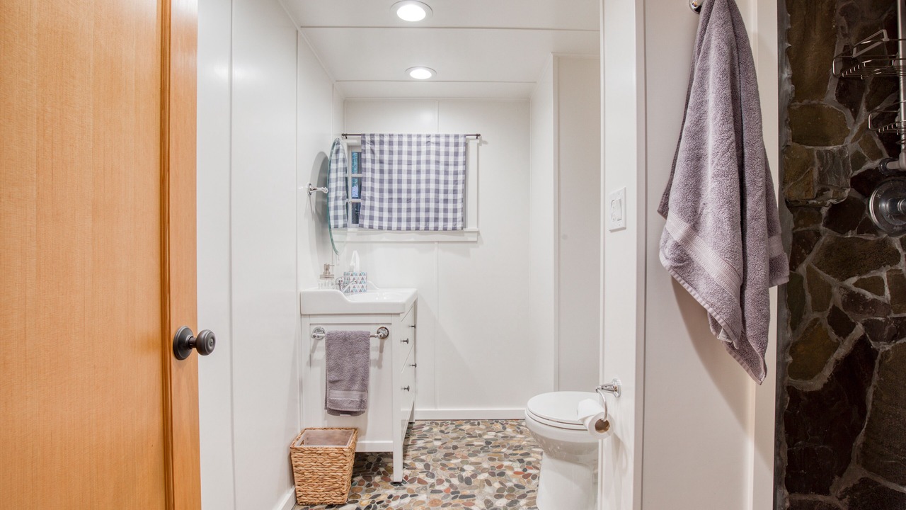 Photo of Bathroom in Marmot