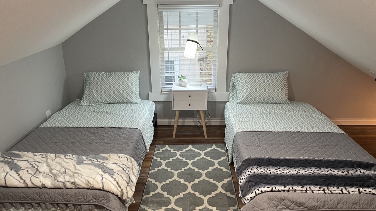 Photo of Bedroom in Manitowoc
