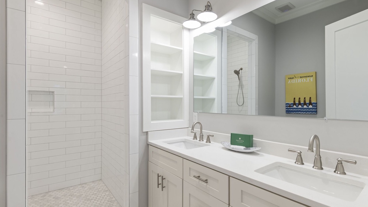 Photo of Bathroom in Lakeside at Blue Mountain Beach