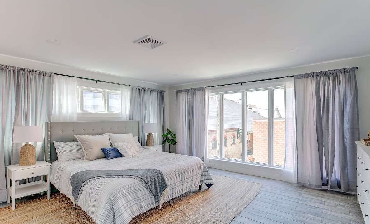 Photo of Bedroom in Yachting Village