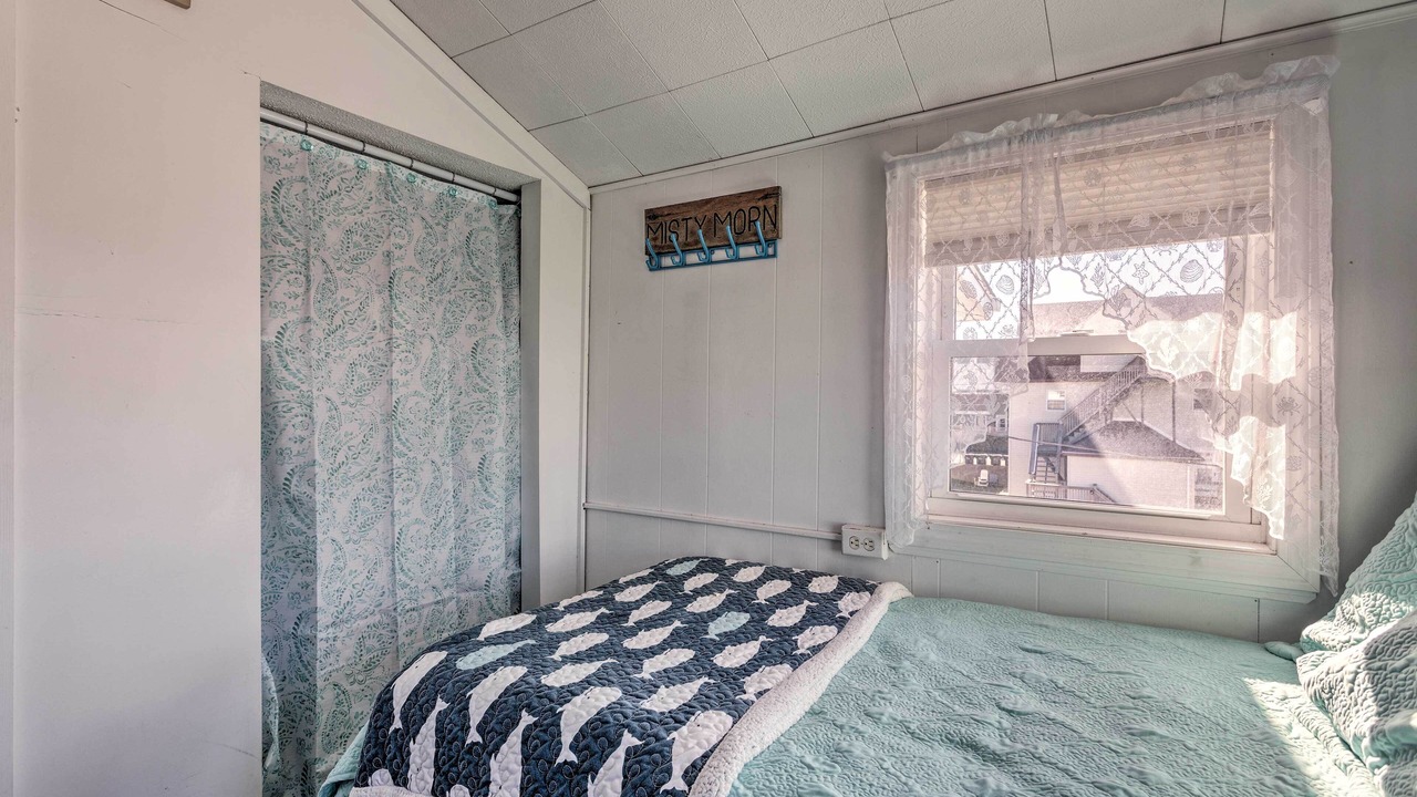Photo of Bedroom in Matunuck