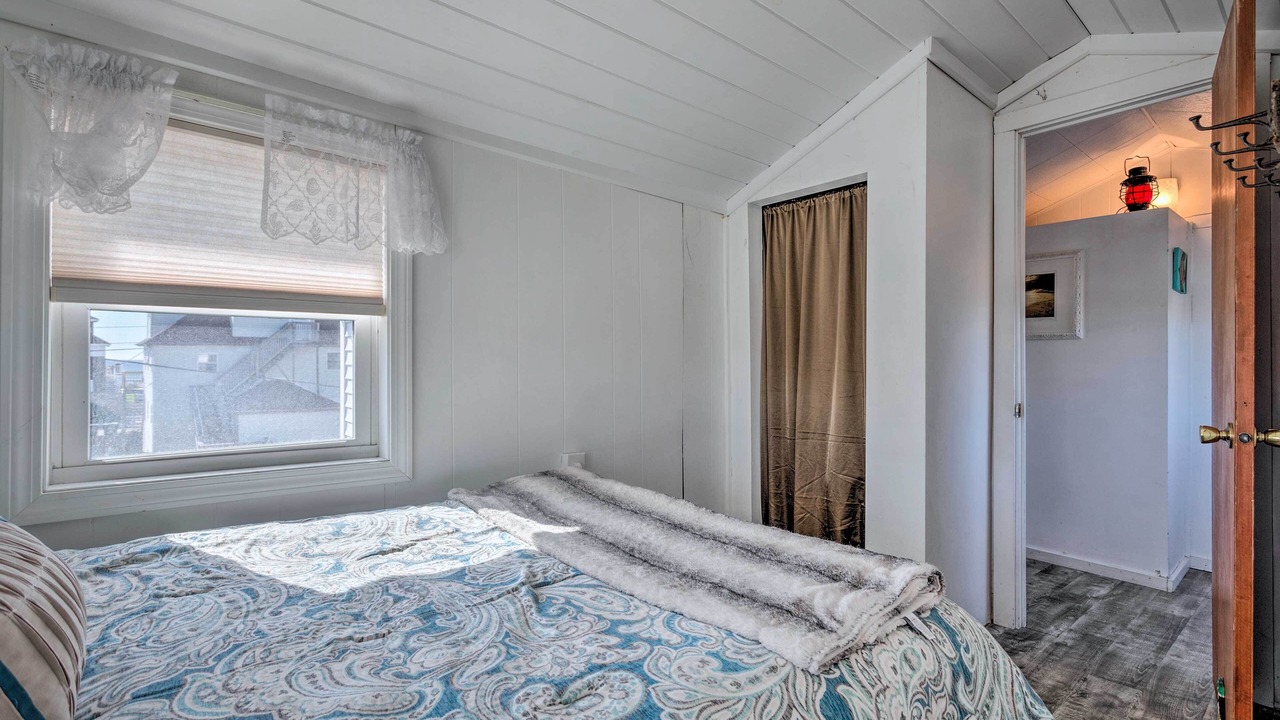 Photo of Bedroom in Matunuck