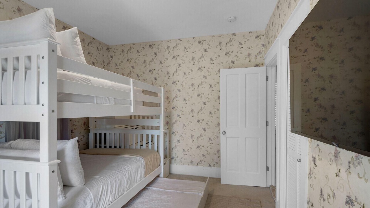 Photo of Bedroom in Seagrove Beach
