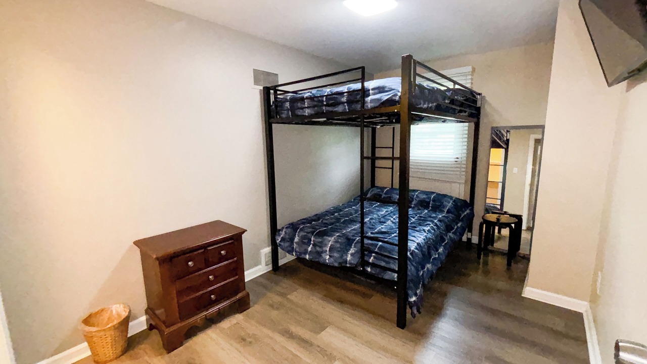 Photo of Bedroom in Anchor Bay Harbor