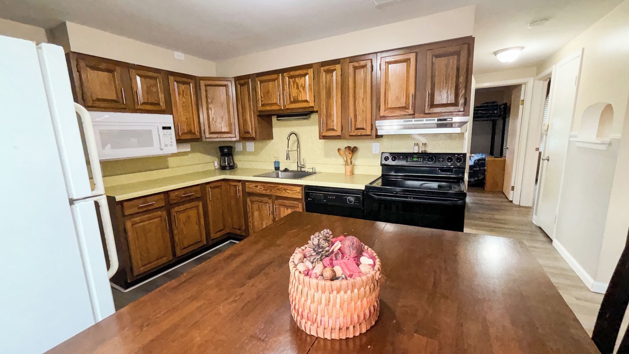 Photo of Kitchen in Anchor Bay Harbor